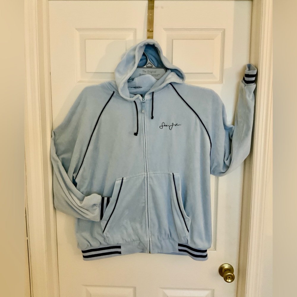 VINTAGE SEAN JOHN, “JOGGER”, HOODIE.